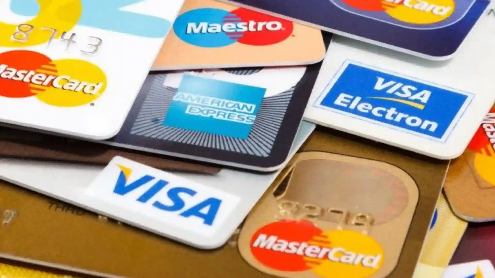 Beza Kad Debit Visa dan Mastercard