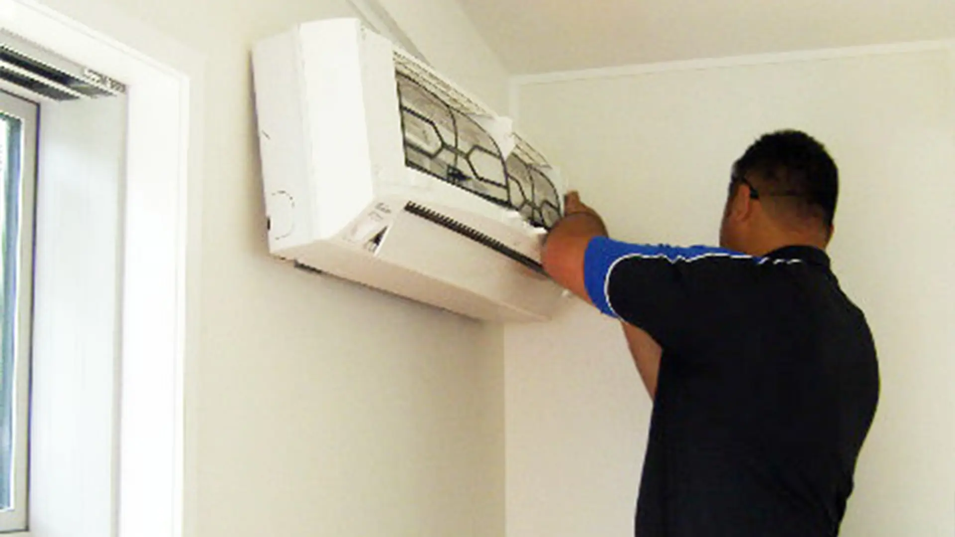 Upah Pasang Aircond Inverter Rumah di Malaysia